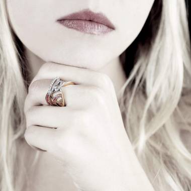 Black Diamond Engagement Ring White Gold Guêpière
