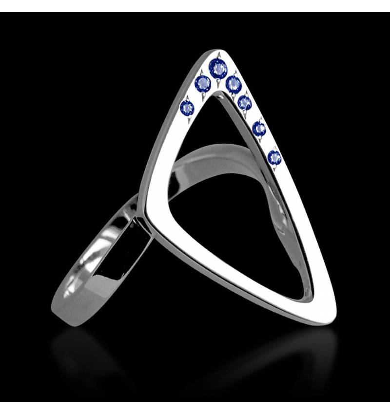 Blue Sapphire Ring White Gold Triangle