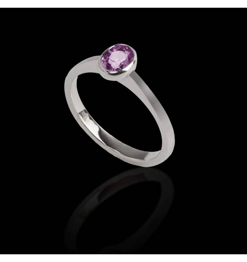 Oval pink sapphire engagement ring white gold Moon Solo