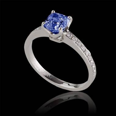 Blue sapphire engagement ring diamond paving white gold Sandy