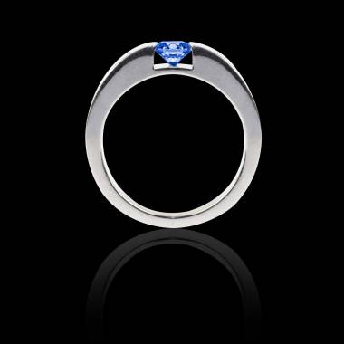 Round Blue Sapphire Engagement Ring White Gold Pyramide