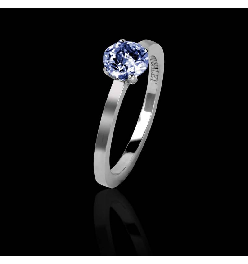 Blue sapphire engagement ring white gold Judith solo