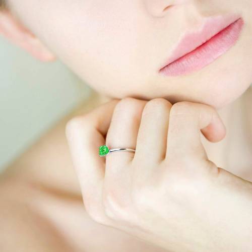 Emerald Engagement Ring White Gold Valentina