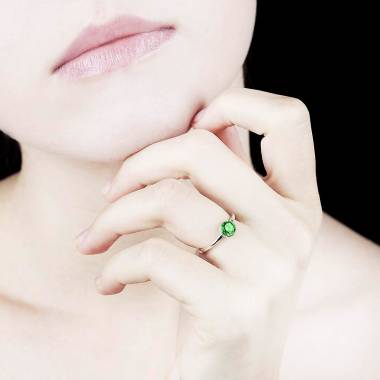 Emerald Engagement Ring White Gold Cristina