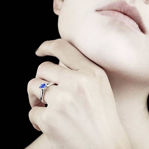 Blue sapphire engagement ring white gold Motherhood
