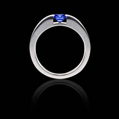 Blue sapphire engagement ring white gold Pyramide