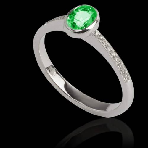 Emerald Engagement Ring Diamond Paving White Gold Ovale Moon