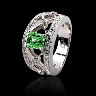 Emerald Engagement Ring White Gold Regina Suprema