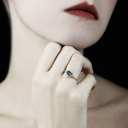 Anya Black Diamond Ring