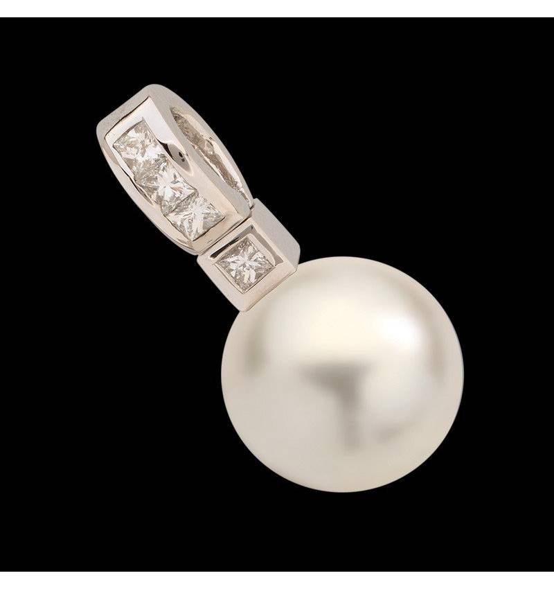 White Pearl Pendant Gold Princess Bora Bora 