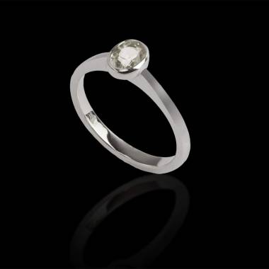 Oval diamond engagement ring white gold Moon solo